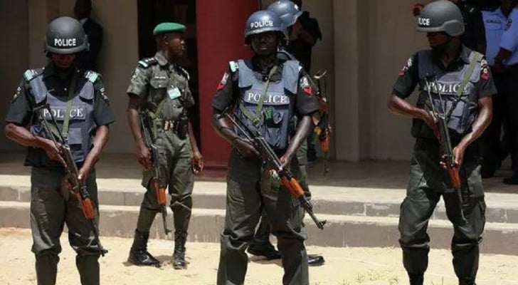 مسلحون يخطفون 13 مصليا من مسجد في نيجيريا