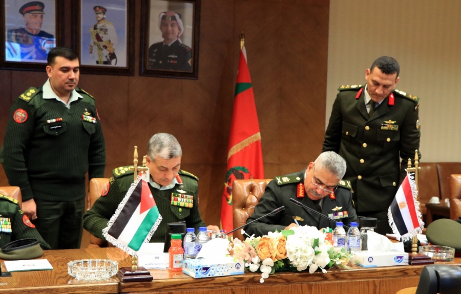 توقيع محضر التعاون المشترك السادس بين القوات المسلحة الأردنية والمصرية