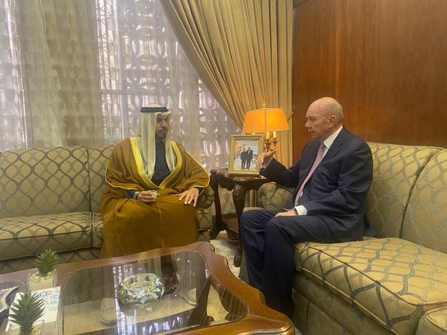 الفايز يلتقي سفير دولة الامارات العربية المتحدة