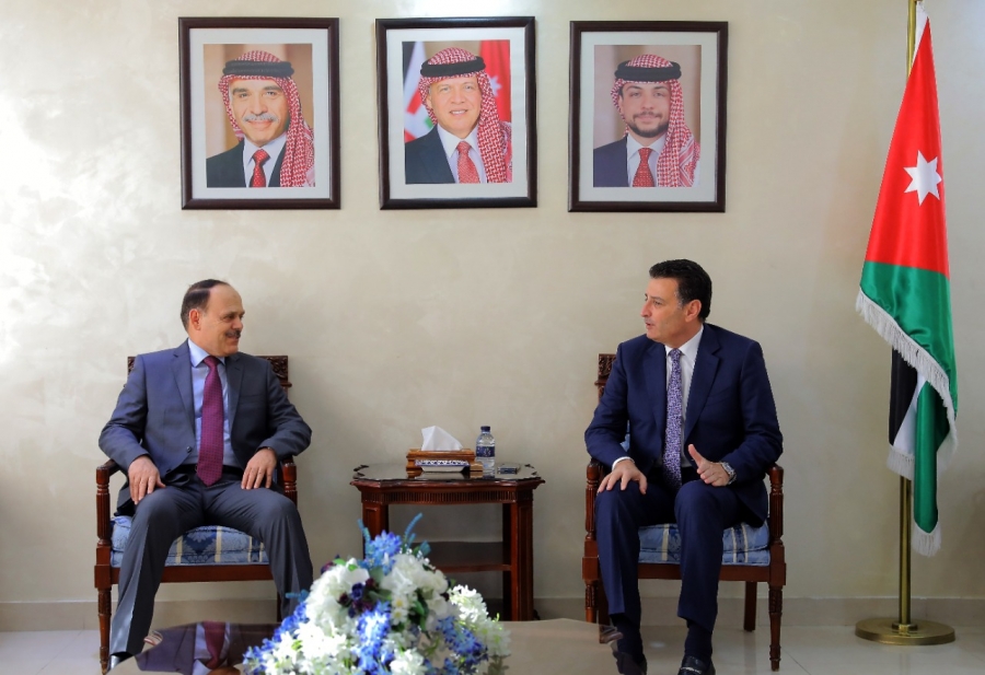الصفدي يدعو للبناء على مخرجات قمة الملك والرئيس الجزائري وعلى اتفاقات مؤتمر بغداد