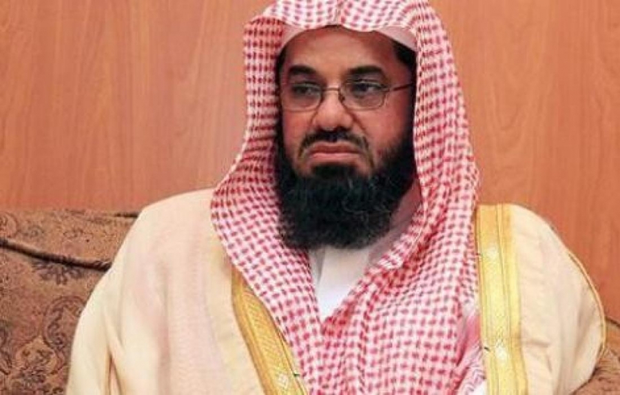 حقيقة إقالة الشيخ سعود الشريم من إمامه الحرم المكي