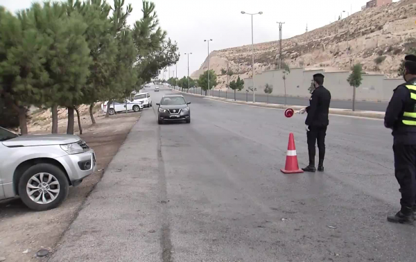 الأمن: مساعدة مركبة فقد سائقها السيطرة عليها في عمان