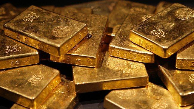 الذهب يتـراجع مع صعود الدولار