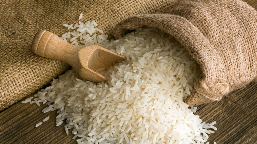 من المستوردين إلى المواطنين: لا تنتظروا انخفاض أسعار الأرز