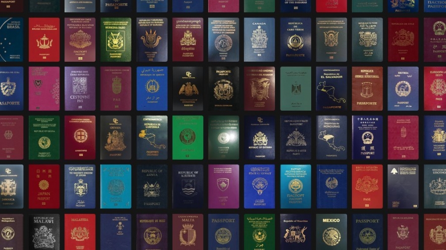 تعرّف على دلالات الألوان الأربعة لجوازات السفر حول العالم
