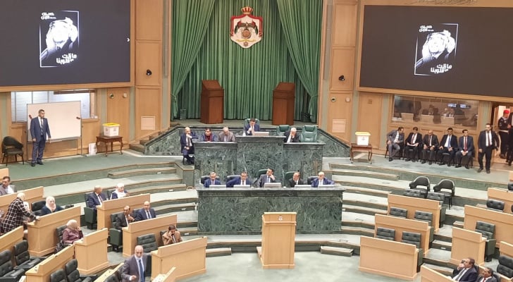 النواب يناقش بجلسة رقابية إجابات الحكومة عن الأسئلة النيابية
