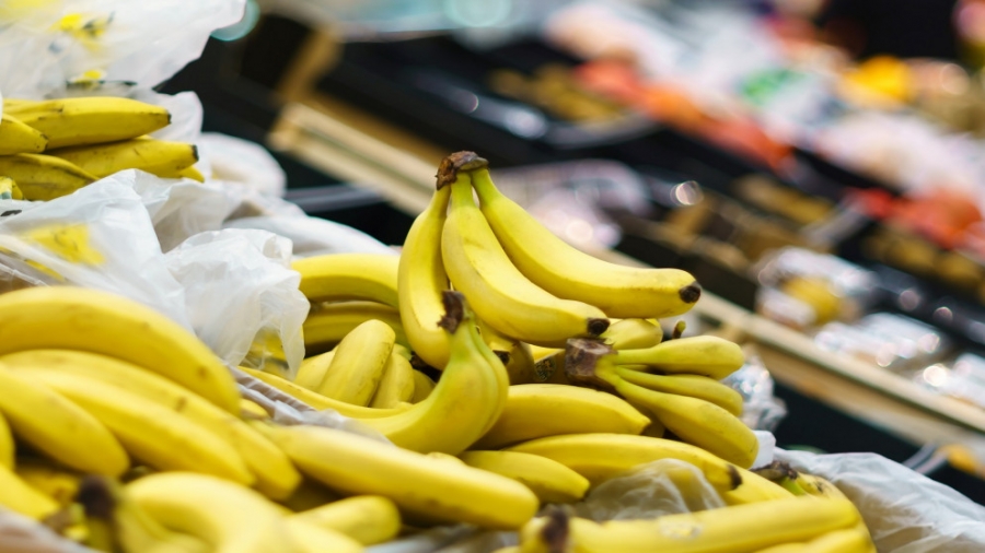جمعية حماية المستهلك تطالب بالسماح باستيراد الموز بعد ارتفاع أسعاره
