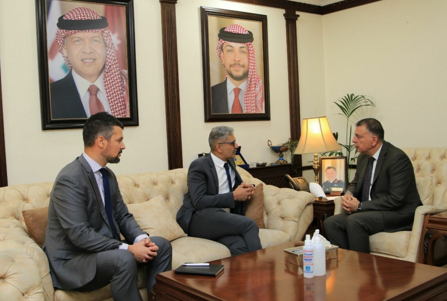 الفراية: الجهود التي يبذلها الأردن للتعامل مع اللاجئين فاقت إمكاناته