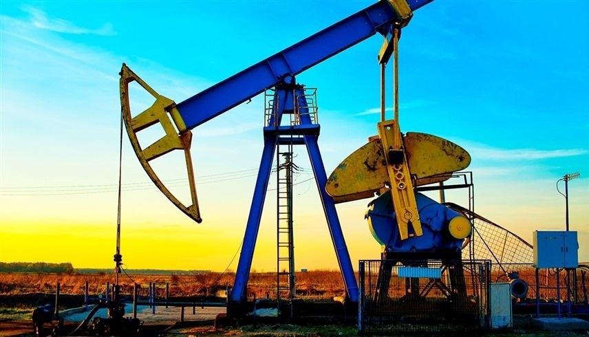 أسعار النفط تتراجع وسط مخاوف الطلب