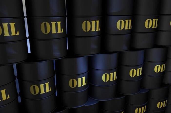 النفط يواصل الصعود بعد بيانات مفاجئة