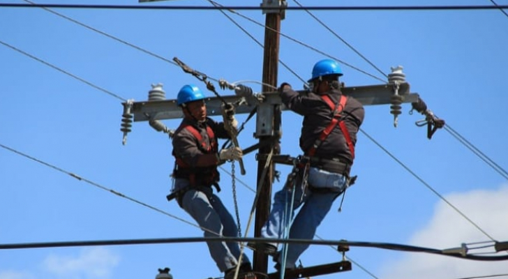 فصل مبرمج للتيار الكهربائي عن مناطق في إربد والمفرق الخميس