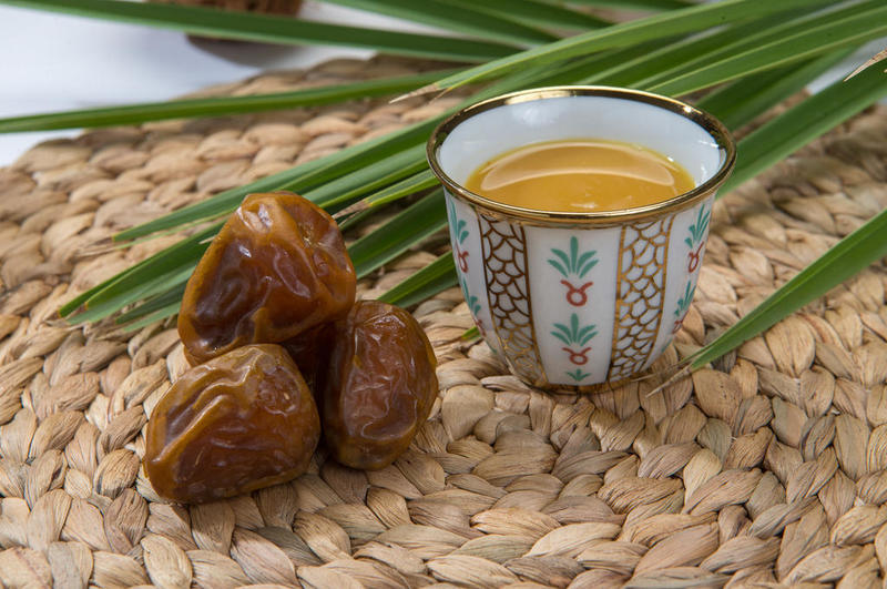 للعيد .. طريقة عمل القهوة السعودية الشقراء بالهيل على أصولها
