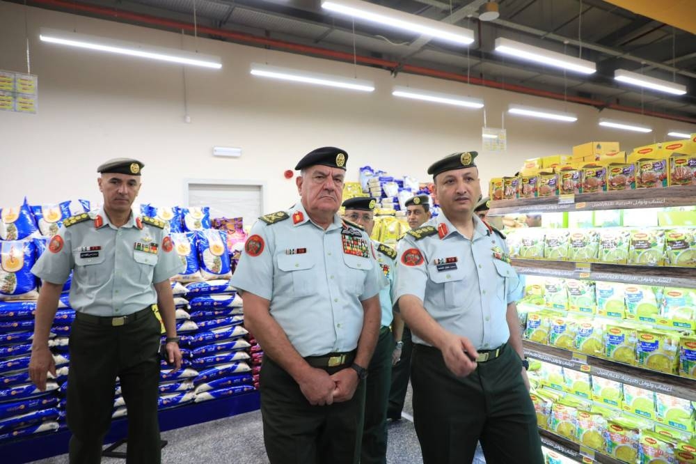 اللواء الحنيطي يرعى افتتاح المبنى الجديد لسوق طارق التجاري
