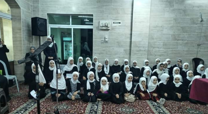 تكريم فتيات شاركن بمراكز تعليم القرآن الكريم في عجلون