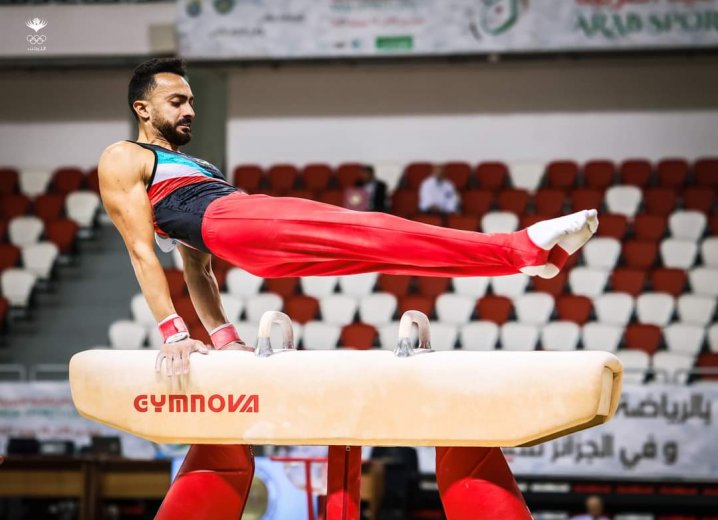 أحمد أبو السعود يُحرز ذهبية بطولة كأس التحدي للجمباز