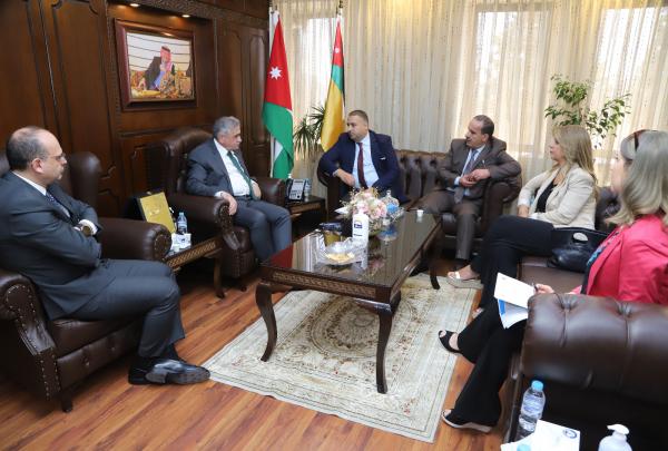 بحث أوجه التعاون بين الجامعة الأردنية ومؤسسة التدريب المهني