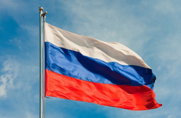 روسيا: رفع سعر الفائدة السنوي بسبب تراجع سعر صرف الروبل