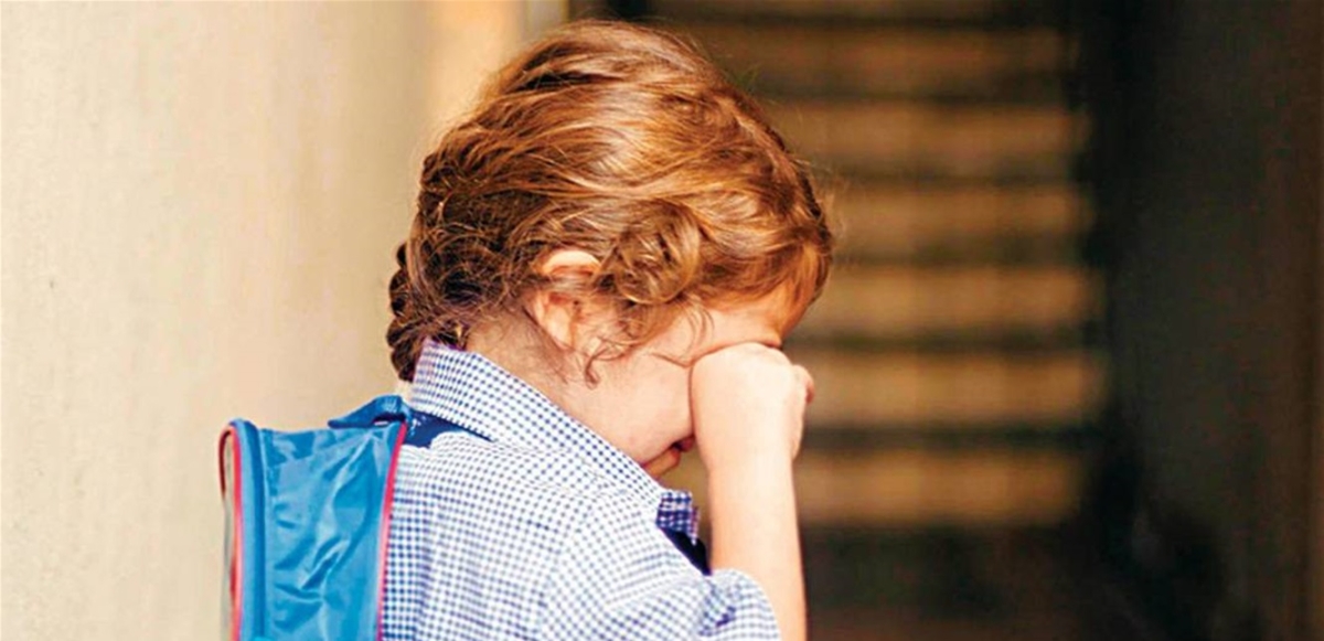 كيف تطمئن طفلك من مخاوف الأيام الأولى في المدرسة؟