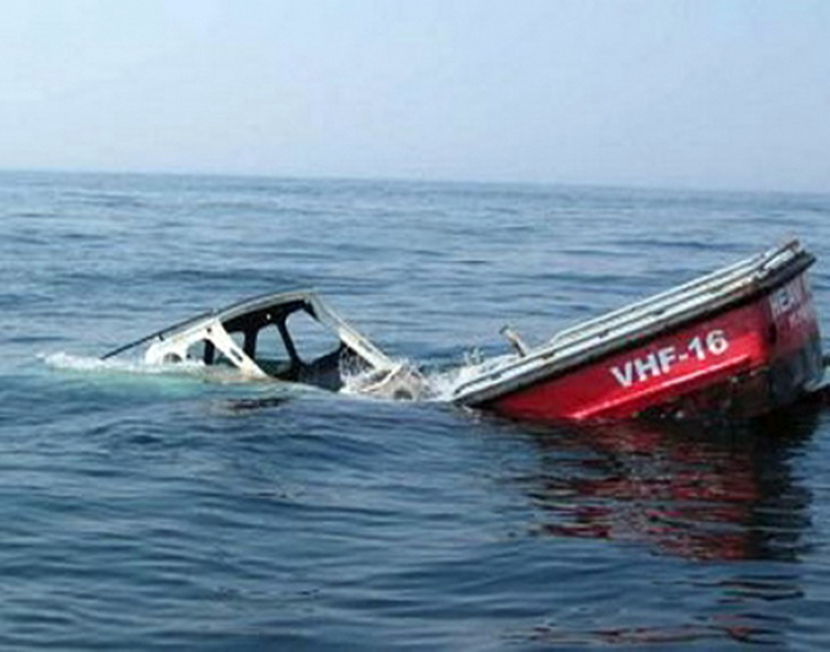التحقيق بغرق قارب خال من الركاب في العقبة