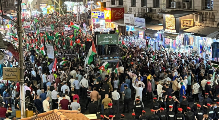 مسيرات حاشدة في العديد من المحافظات نصرة للمقاومة والأقصى