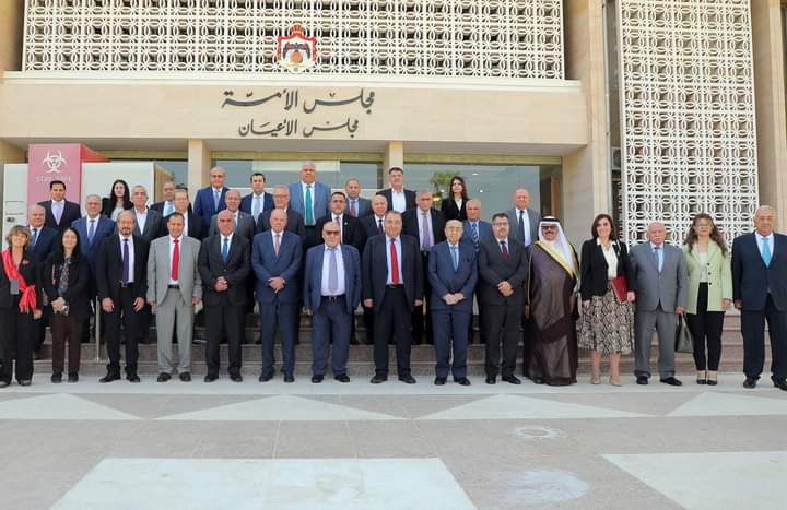 جامعة إربد الأهلية تشارك في اجتماع رئيس مجلس الأعيان برؤساء الجامعات الأردنية الرسمية والخاصة