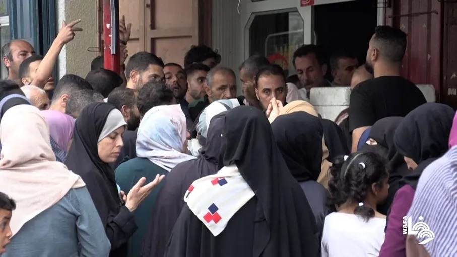 الأونروا: طوابير لأكثر من 6 ساعات في غزة للحصول على كسرة خبز