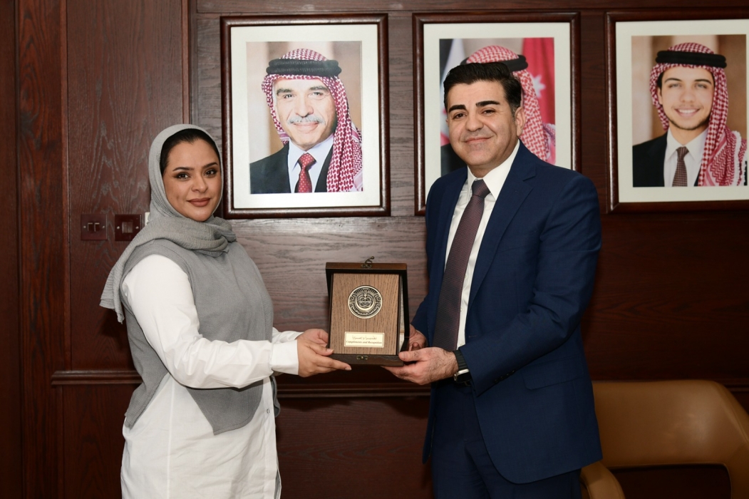 تعاون مشترك بين جامعة العلوم والتكنولوجيا والملحقية الثقافية البحرينية