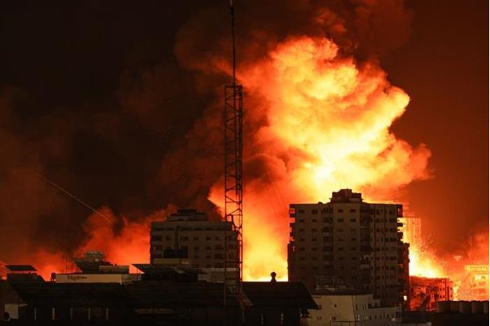 15 شهيداً و125 جريحاً بقصف منزل لعائلة البواب في غزة