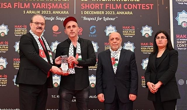 مخرج دنماركي يتبرّع بقيمة جائزة لفيلمه إلى غزّة