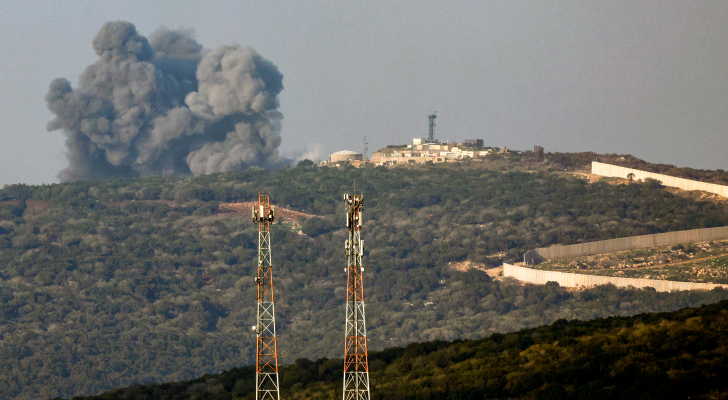 الاحتلال يستهدف مواقع في جنوب لبنان