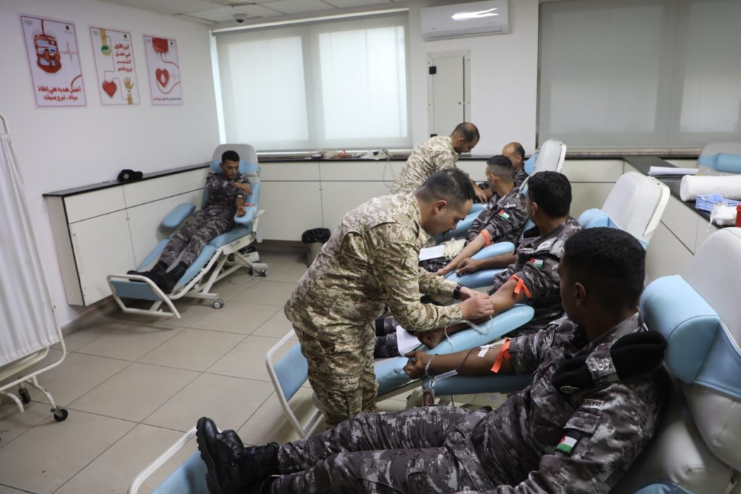 الأمن العام ينظم حملة تبرع بالدم لصالح بنك الدم في الخدمات الطبية الملكية