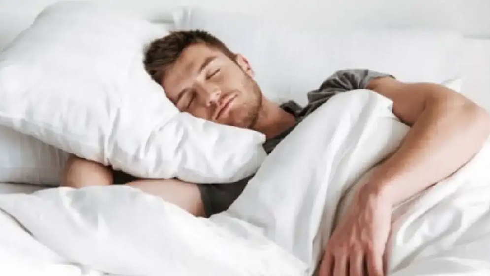 علامة تحدث أثناء النوم تمهد لمرض خطير لا علاج له