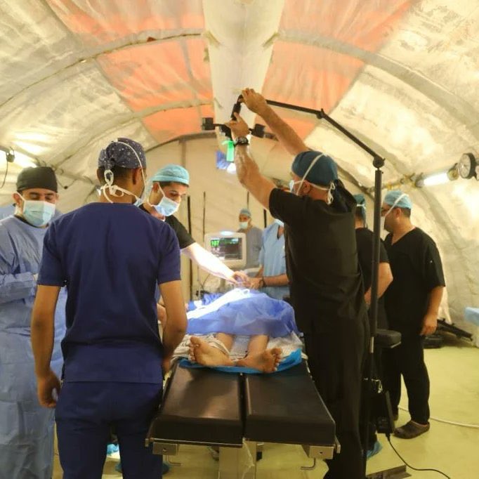 ميداني غزة 2: الخدمات الطبية تتجاوز مهام التدخلات الجراحية إلى معالجة يومية لإصابات الحرب