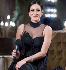 أمينة خليل ترد على الانتقادات بشأن اختيارها في لجنة تحكيم مهرجان البحر الأحمر السينمائي
