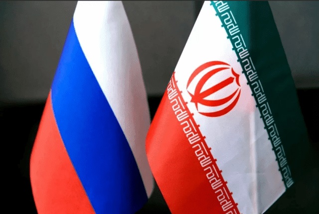 طهران وموسكو تلغيان التعامل بالدولار
