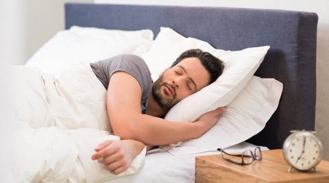 احذر.. تعرّف على الوضعيتين التي تسبب أكبر آثار ضرر على الجسم خلال النوم!