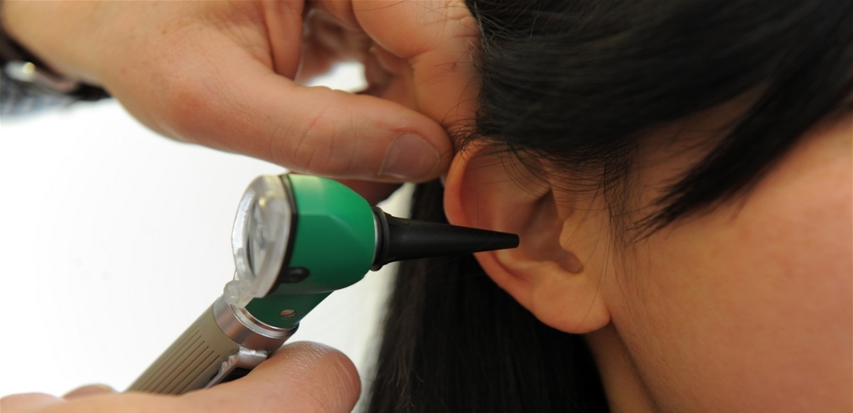 أعراض تدل على أن لديك مشكلة في أذنك