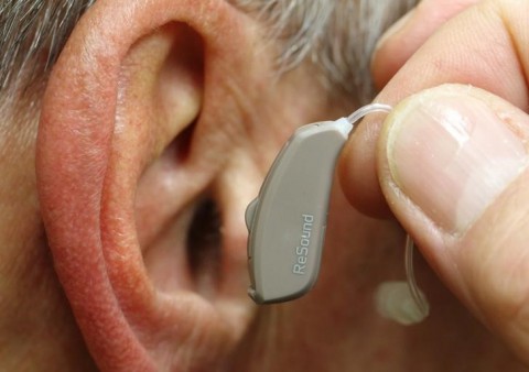 استخدام سماعات ضعف السمع يرتبط بتقليل خطر الوفاة المبكرة