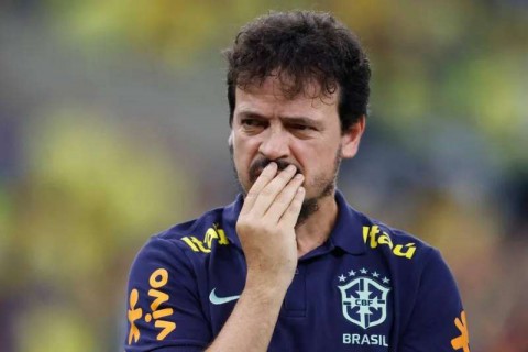 إقالة دينيز من تدريب منتخب البرازيل ودوريفال يقترب من خلافته