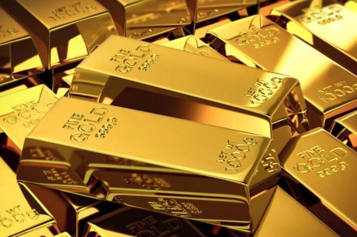 انخفاض أسعار الذهب عالمياً بسبب ارتفاع الدولار وعوائد سندات الخزانة