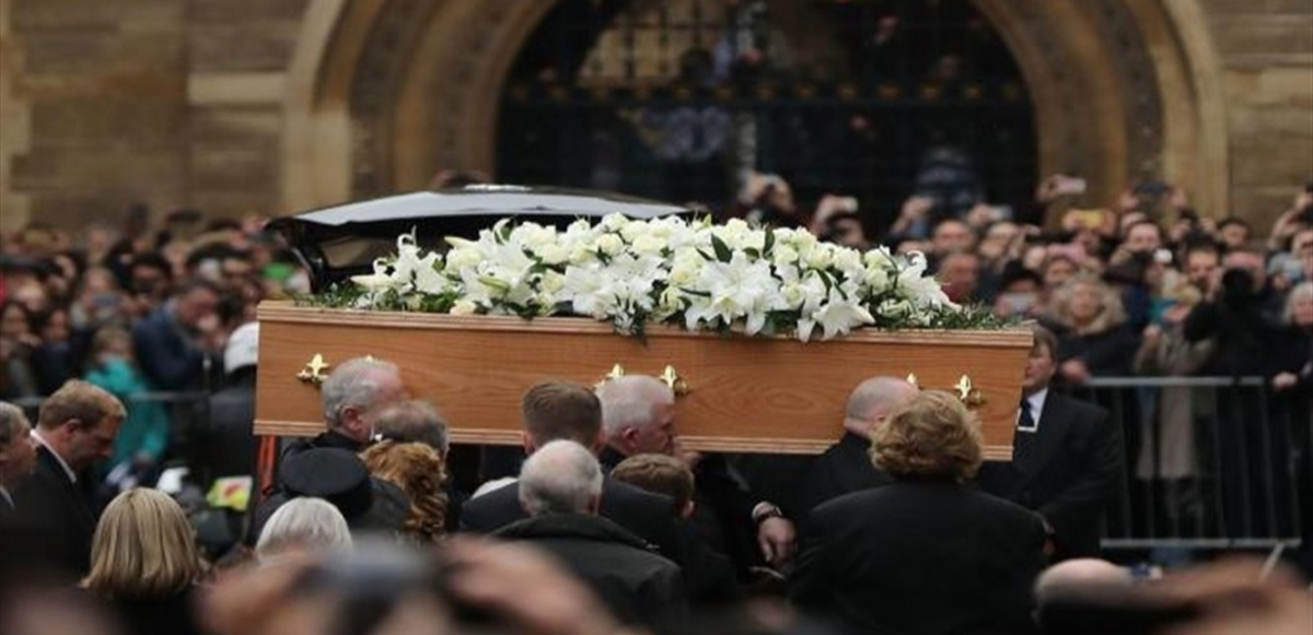 في بريطانيا.. تكاليف الجنازة تدفع بالمواطنين إلى حرق جثث الموتى بدل دفنها!