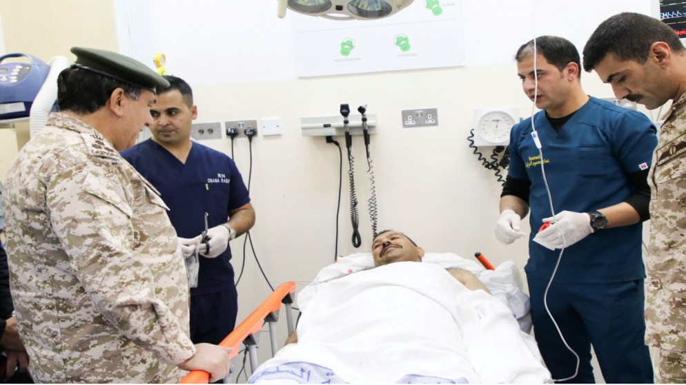 الجيش: إخلاء مصاب المستشفى الميداني الأردني الخاص2 إلى مدينة الحسين الطبية