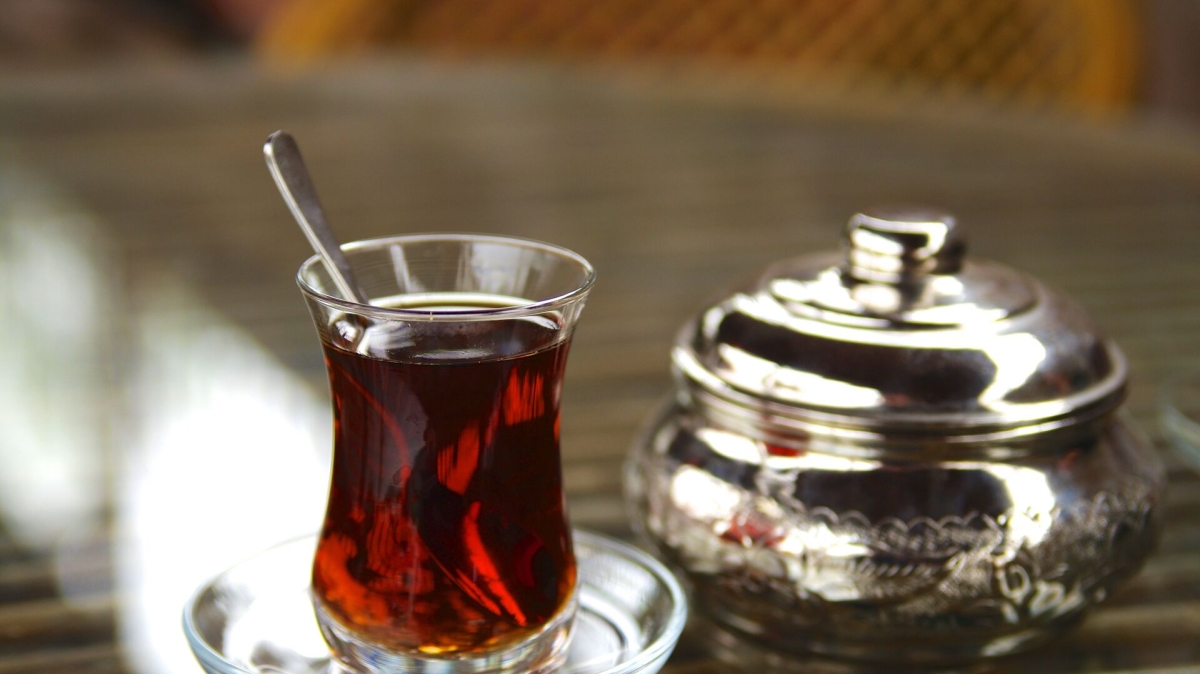 5 أنواع من الشاي الحارقة للدهون...تعرفي إليها