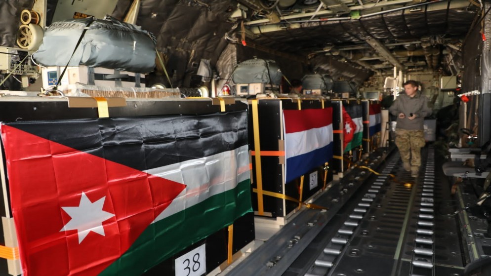 عملية أردنية هولندية لإنزال مساعدات للمستشفى الأردني في مدينة غزة