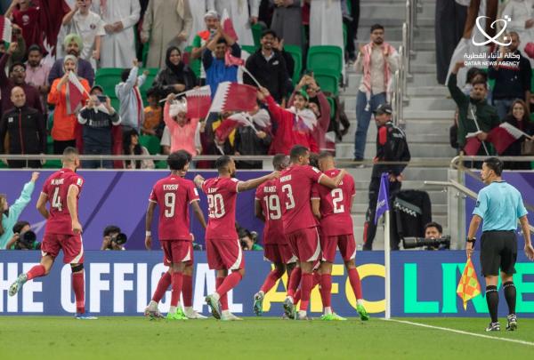 قطر تهزم إيران بثلاثية وتقابل النشامى في نهائي كأس آسيا