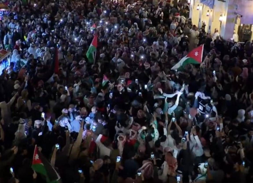 الدوحة: نشاط ملحوظ للجماهير الأردنية والاهازيج والاعلام ترتفع