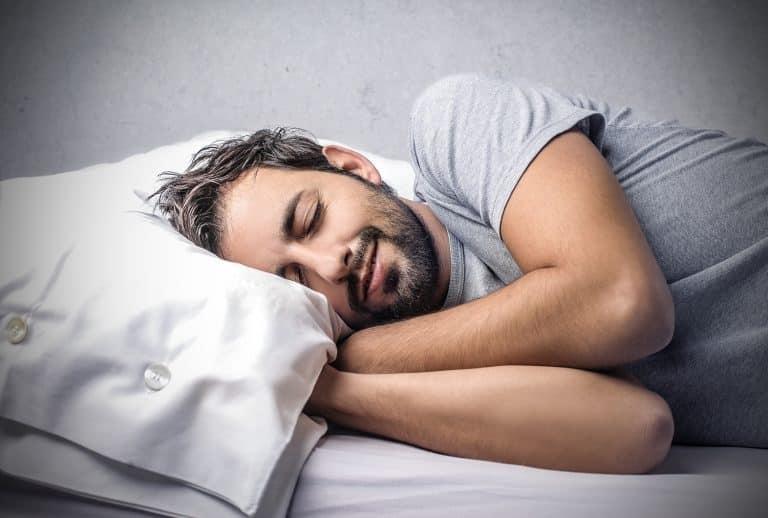 النجاح والسعادة.. كيف يؤثر النوم المبكر على حياتك؟