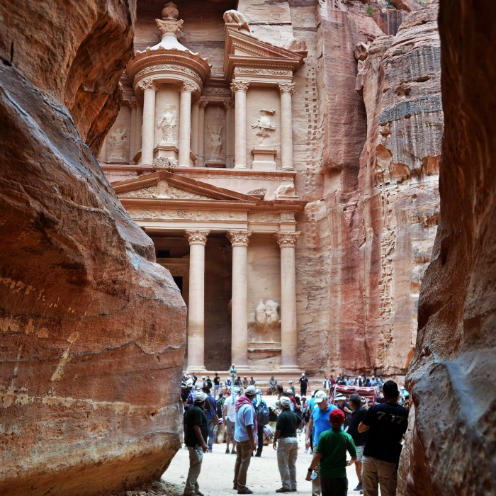 تراجع أعداد السياح القادمين إلى الأردن 6.8 الشهر الماضي لتسجّل 470 ألفا