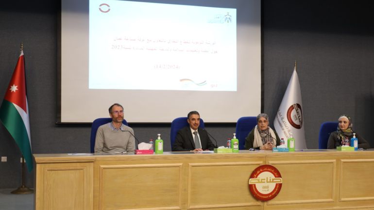 صناعة عمان والعمل ينظمان ورشة حول أنظمة وتعليمات السلامة والصحة المهنية