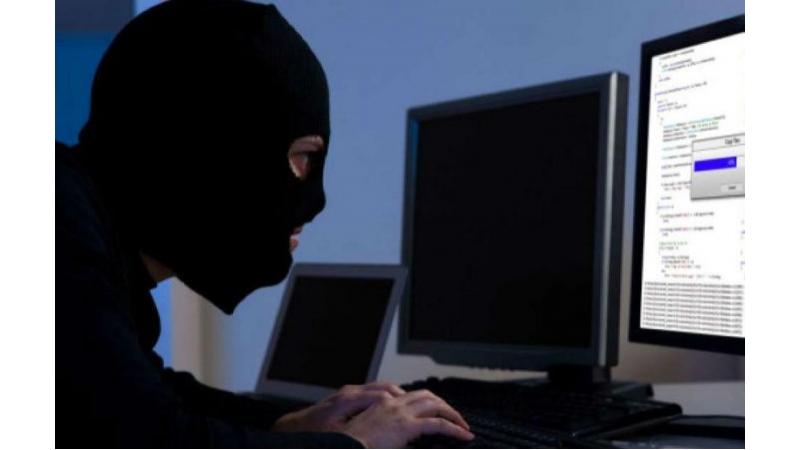 الجرائم الإلكترونية تُحذر المواطنين من التداول أو العمل بمنصات وهمية